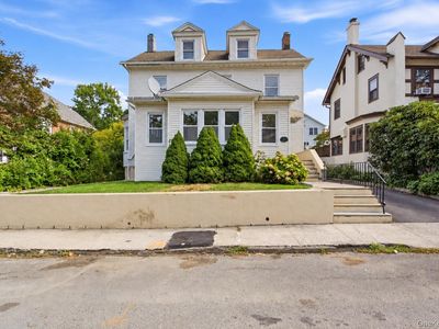 10 Lattin Drive