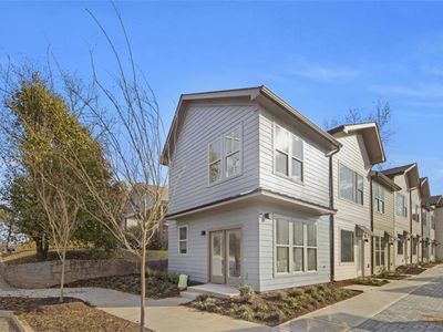 1070 Dill Ave #202