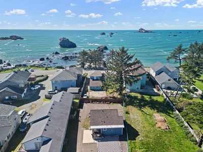 1905 S Pebble Beach Dr