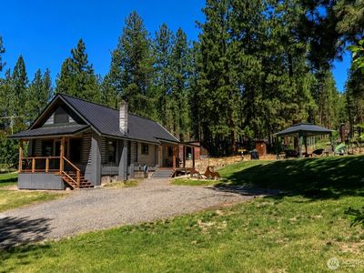 10 Sims Canyon Rd