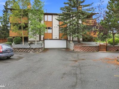 7320 Huntsmen Cir #18