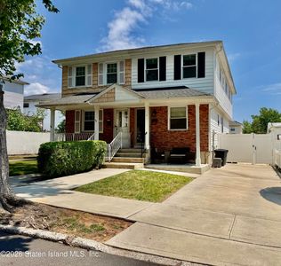 44 Fenway Cir