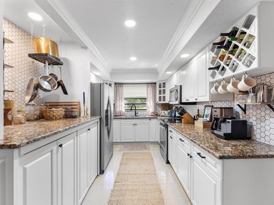 2298 Lena Ln