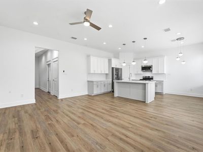 2825 De Soto St