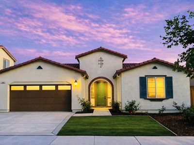 1606 Hacienda Ln