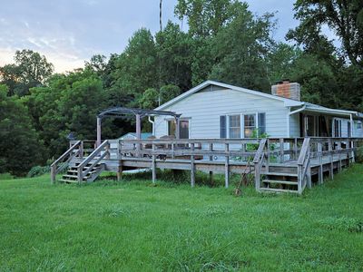 1825 W Three Story Hill Rd