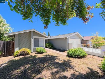 1200 Skyline Dr