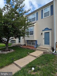 228 Oak Leaf Way