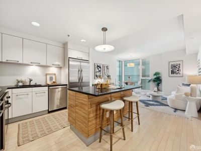 631 Folsom St APT 10E