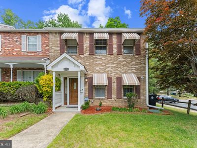 8914 Simeon Ct