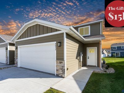 4611 E Whisper Ridge Pl