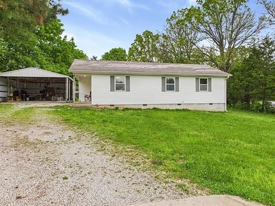 102 Autumn Dr