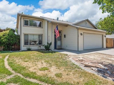 496 Moonlight Ct