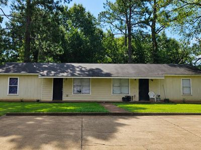 336 Station Crossing Dr