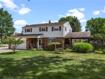 8878 Twincreek Dr