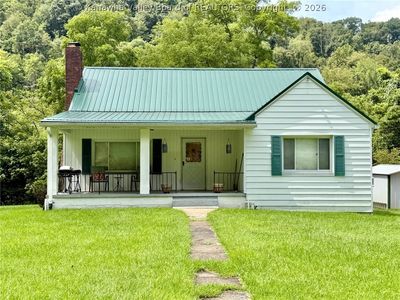 Property at 4880 Dudden Fork Rd, Kenna, WV