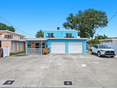 2311 Bay Blvd