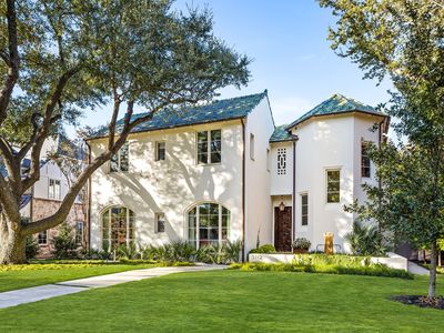 3112 Greenbrier Dr