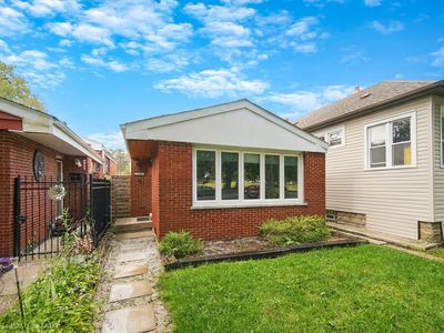 1238 W 112th Pl