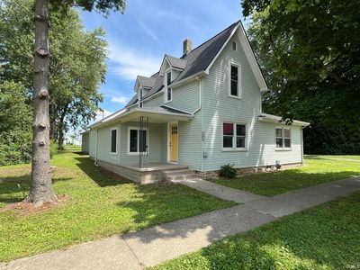 103 E 2nd St