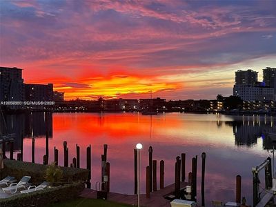 200 Golden Isles Dr APT 206