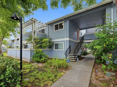 225 Burt Street #9