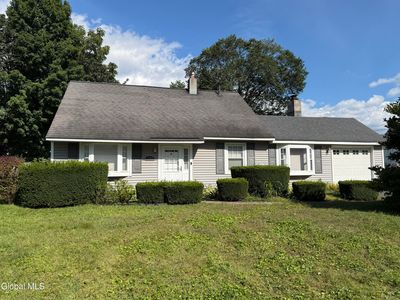 1152 Outer Drive