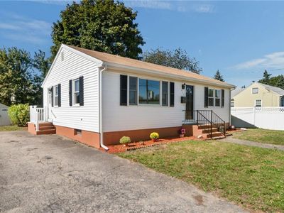 437 Harrington Ave