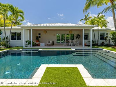 225 Russlyn Dr