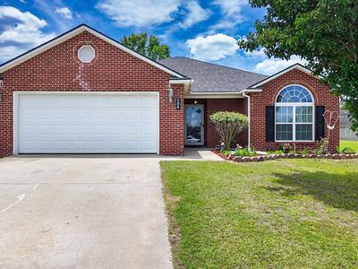 104 Lauren Ln