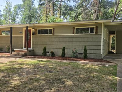 Property at 4223 Oakhill Dr, Jackson, MS