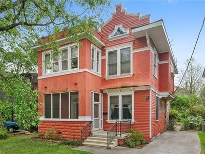 1315 Lowerline St