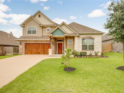 4025 Crestmont Dr