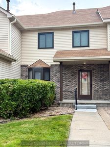 3027 W Capital Ave Suite 13