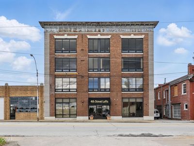 214 E 4th St APT 402