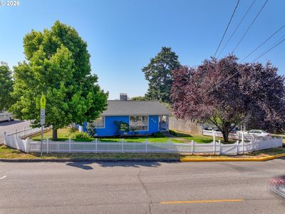 Property at 615 Pacific Ave, Brookings, OR