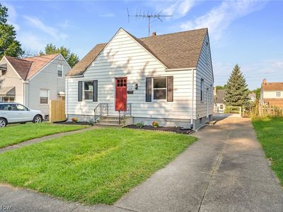 1632 Redwood Ave