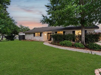 1918 Stebbins Dr
