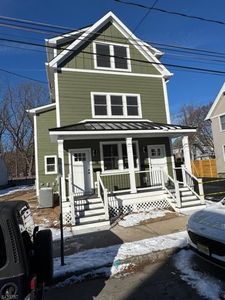 11 Cleveland St