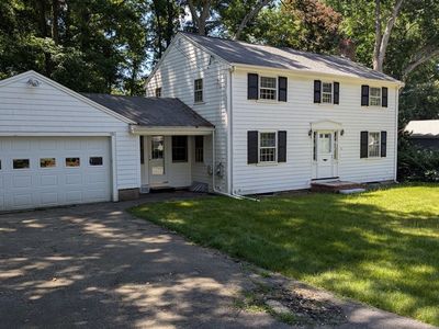 20 Colonial Rd