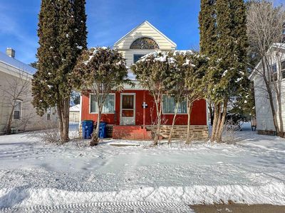 122 North 1ST AVENUE