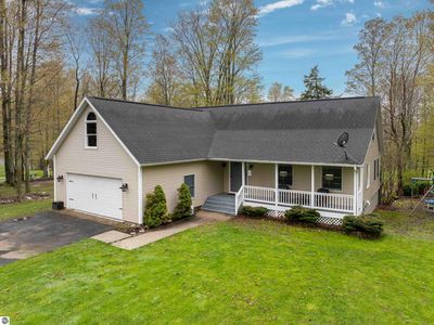 3055 White Tail Dr