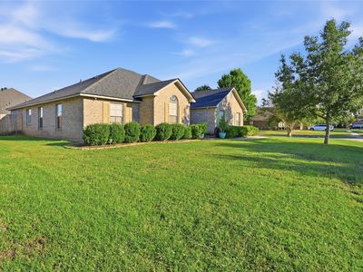 2302 Tallgrass Cir