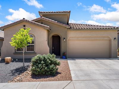 7046 Crystal Dr NE