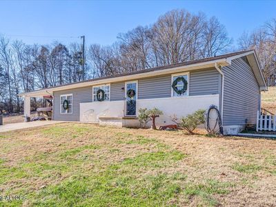 633 Sinking Springs Rd