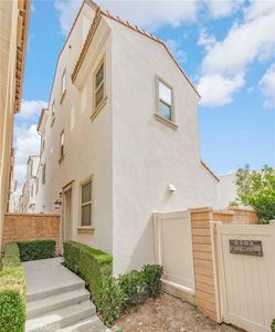 2205 Strawberry Ct