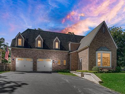 323 W Crystal Lake Ave