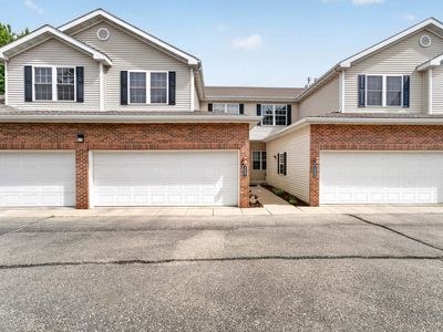 3867 Maple Grv