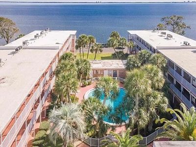 600 Scenic Highway 215