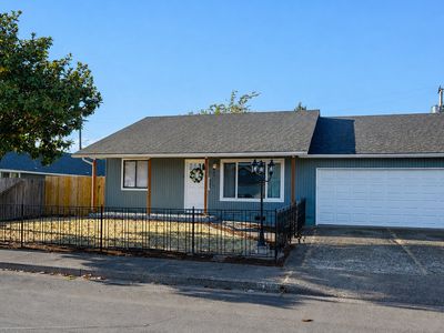 492 W Olympic St